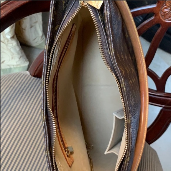 Louis Vuitton Looping - Picture 4 of 8